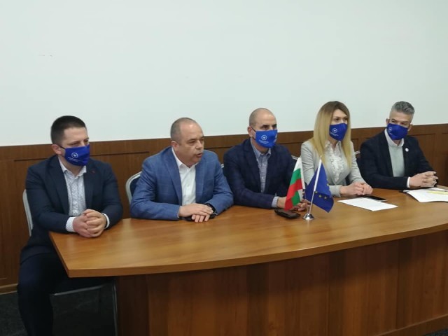 Цветан Цветанов в Перник: Имаме най-добрата управленска програма