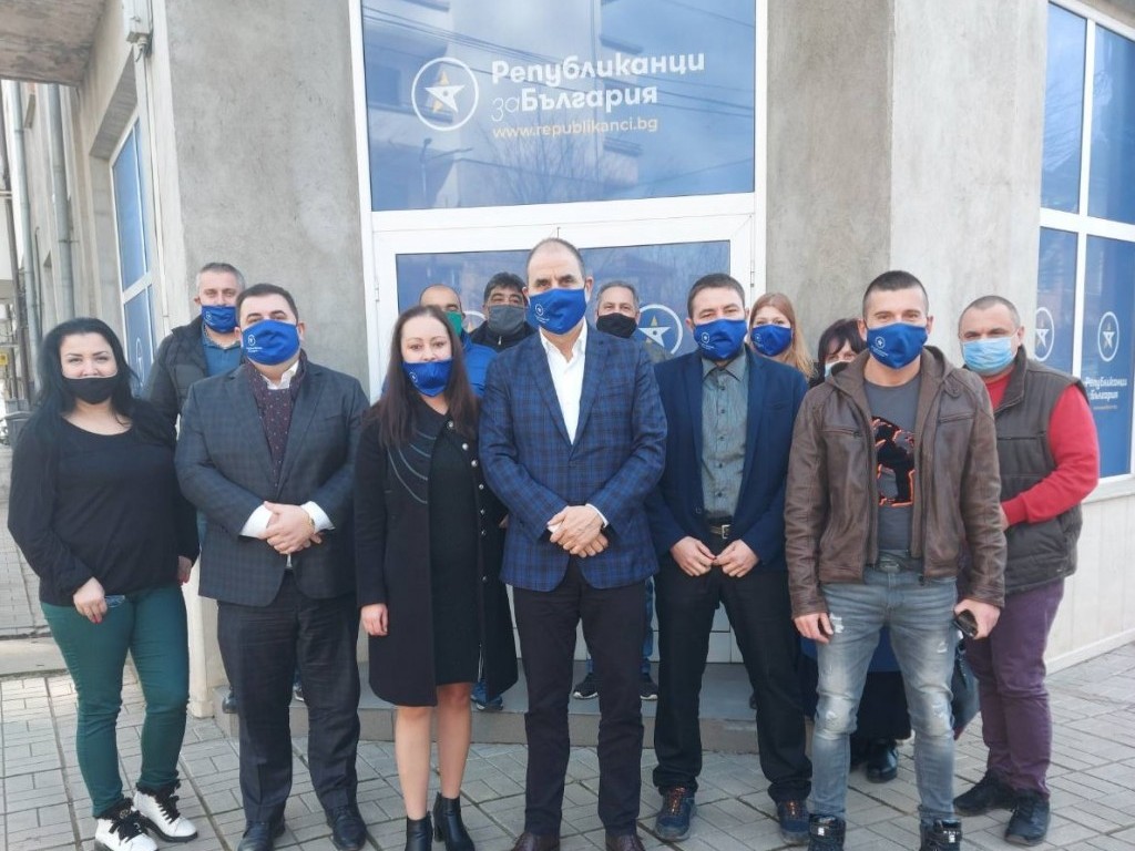 Откриха офиси на Републиканци за България в Монтана и Бяла Слатина