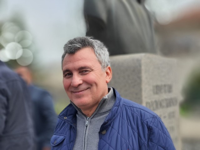 Жители на Полски Тръмбеш и Свищов към Цветанов: Няма работа, децата ни бягат, не искаме повече ГЕРБ да управлява, затова разчитаме на вас