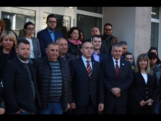 Кандидатите за народни представители в Габрово, заедно с множество привърженици на Републиканци за България, дадоха старт на предизборната кампания