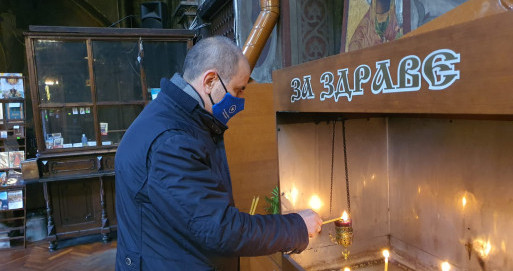 Цветан Цветанов присъства на Света литургия, отслужвана за празника на Велико Търново