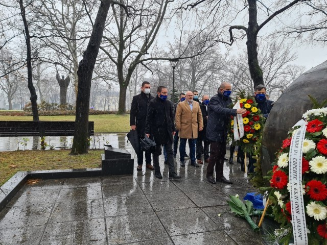 Републиканци за България почетоха паметта на жертвите на Холокоста