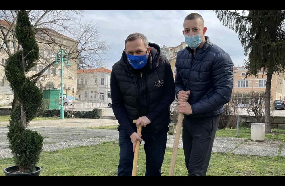 В Деня на гората Републиканци за България засадиха бъдеще в Шумен