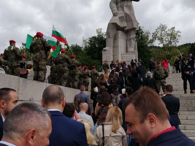 Републиканци за България почетоха паметта на Христо Ботев и загиналите за свободата на Родината
