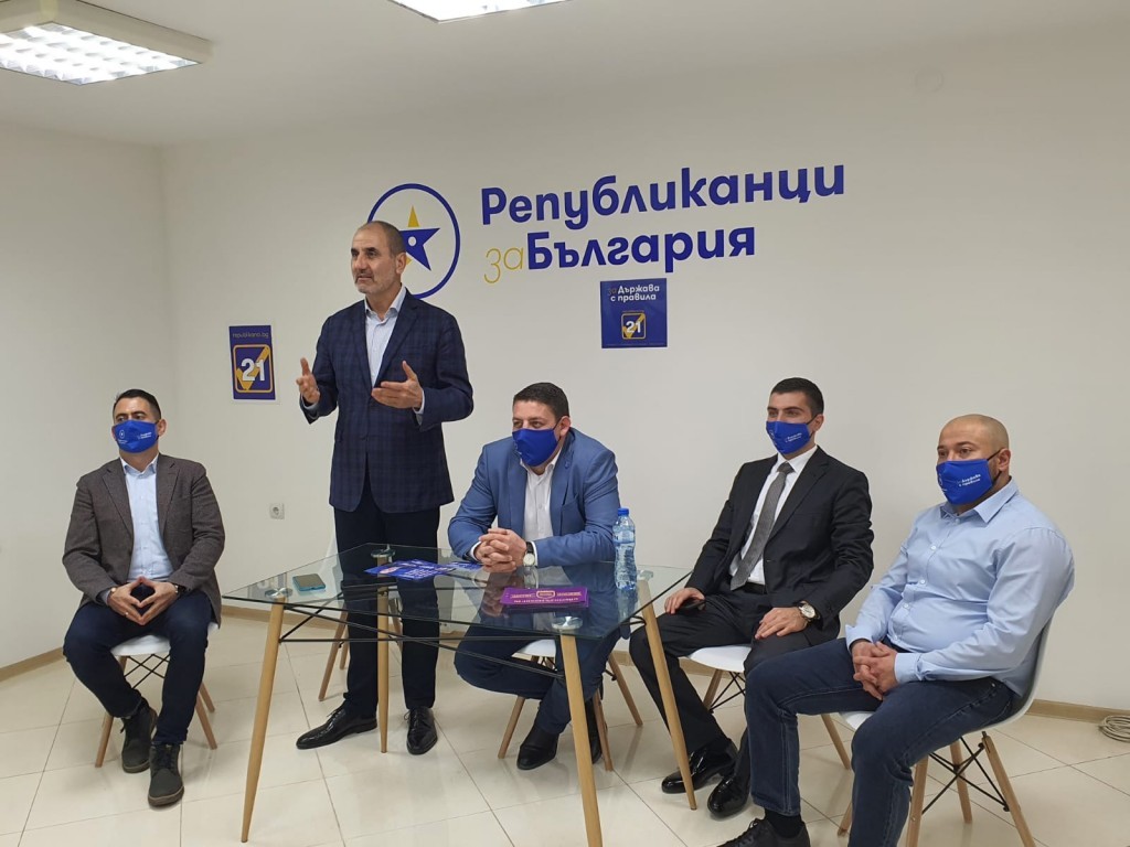 Цветан Цветанов: Велико Търново е сред най-потърпевшите райони от ковид кризата, необходима е данъчна ваканция