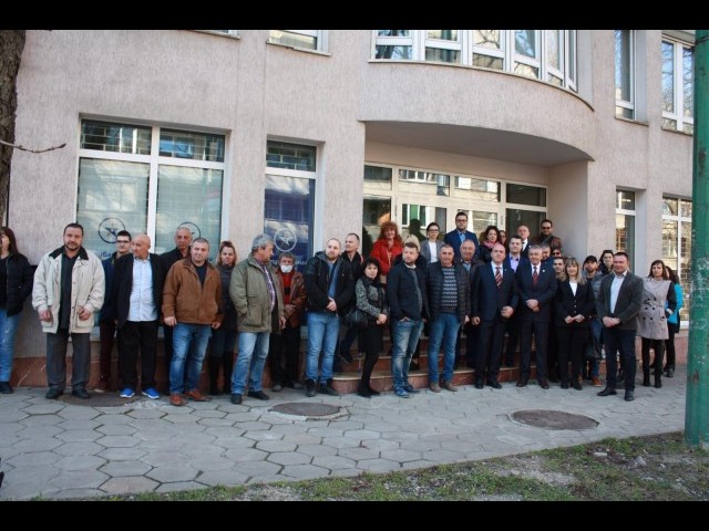Кандидатите за народни представители в Габрово, заедно с множество привърженици на Републиканци за България, дадоха старт на предизборната кампания