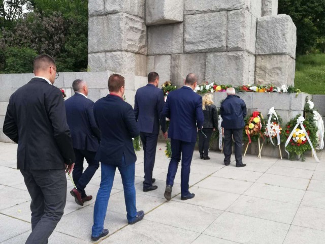 Републиканци за България почетоха паметта на Христо Ботев и загиналите за свободата на Родината
