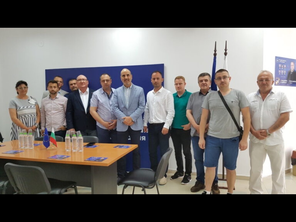 Цветан Цветанов: В Шумен имаме една изключително добра листа от работещи, знаещи и можещи хора