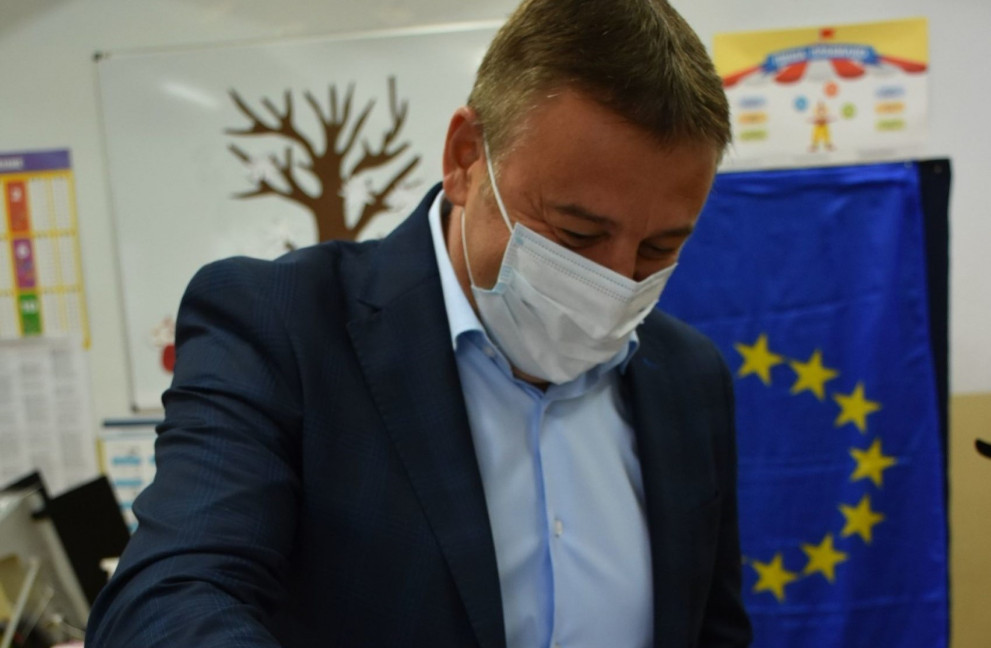 Д-р Атанас Камбитов: Гласувах за правова, демократична и европейска България