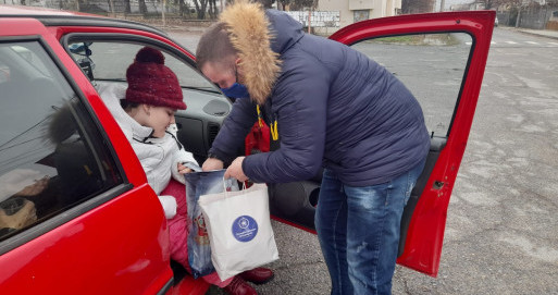 ПП „Републиканци за България“ - Кюстендил зарадва над 60 деца в неравностойно положение преди Коледа