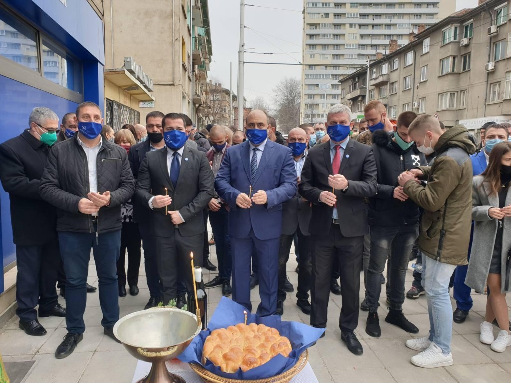 ПП „Републиканци за България“ откри кампанията в Плевен и Червен бряг