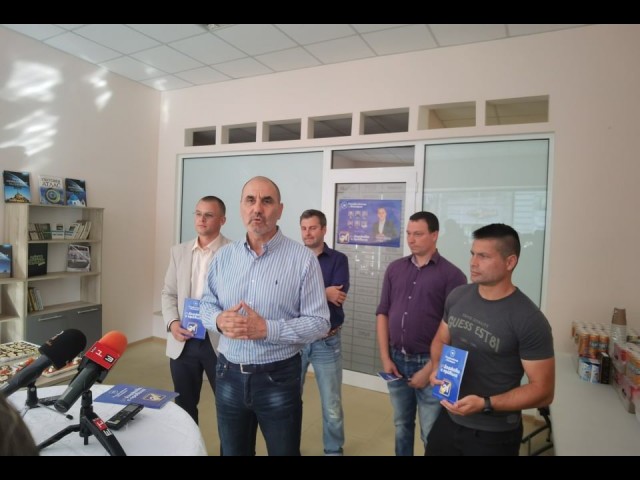 Републиканци за България официално представиха кандидат-депутатите си в Русе
