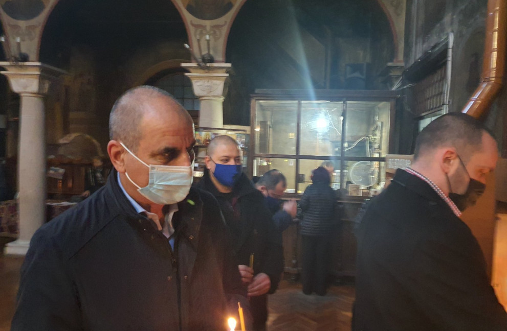Цветан Цветанов спази традицията си, преди да даде своя вот, да посети Катедралния храм „Рождество Богородично“