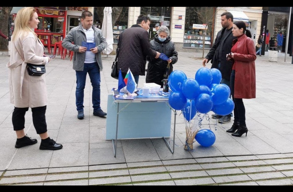 Мобилен пункт за среща с гражданите откри ПП „ Републиканци за България“ в Стара Загора