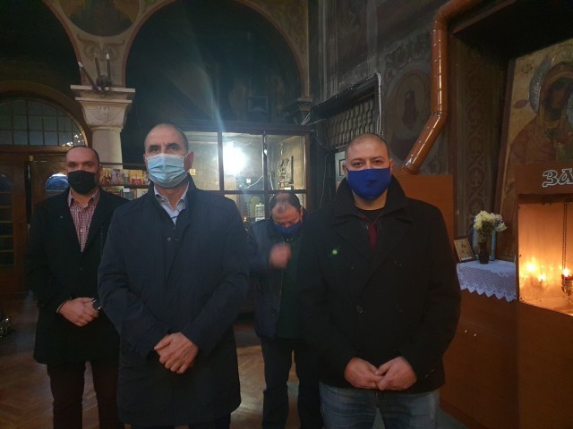 Цветан Цветанов спази традицията си, преди да даде своя вот, да посети Катедралния храм „Рождество Богородично“
