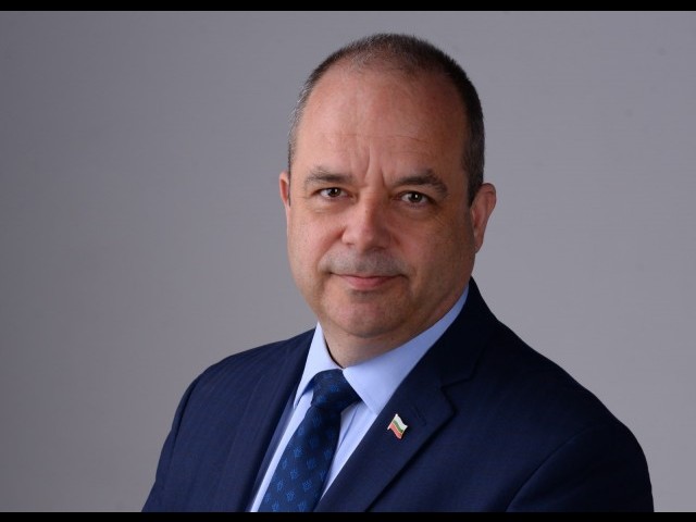 Иван Анчев: Връщането на българите от чужбина не може да стане с лозунг или призиви