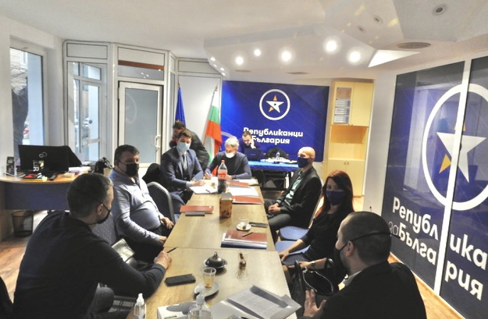 Водещи юристи от ПП „Републиканци за България“ във Варна настояват за спешни промени в правосъдната система
