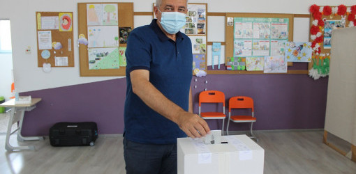 Мариян Костадинов гласува за силен парламент, умно управление и държава с правила