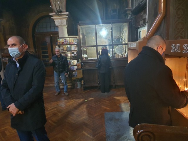 Цветан Цветанов спази традицията си, преди да даде своя вот, да посети Катедралния храм „Рождество Богородично“